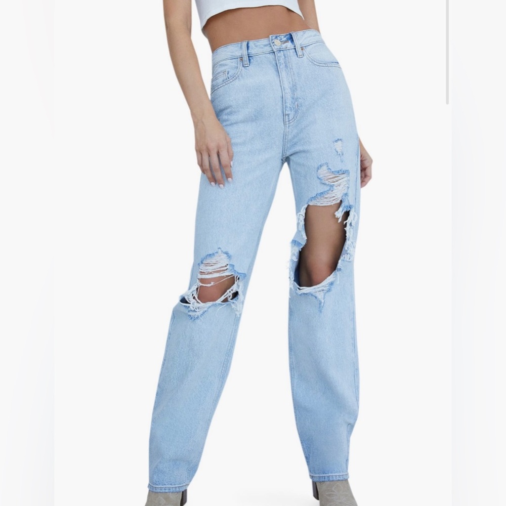 Like New Pacsun 90’sBoyfriend Distressed Light Wash Jeans